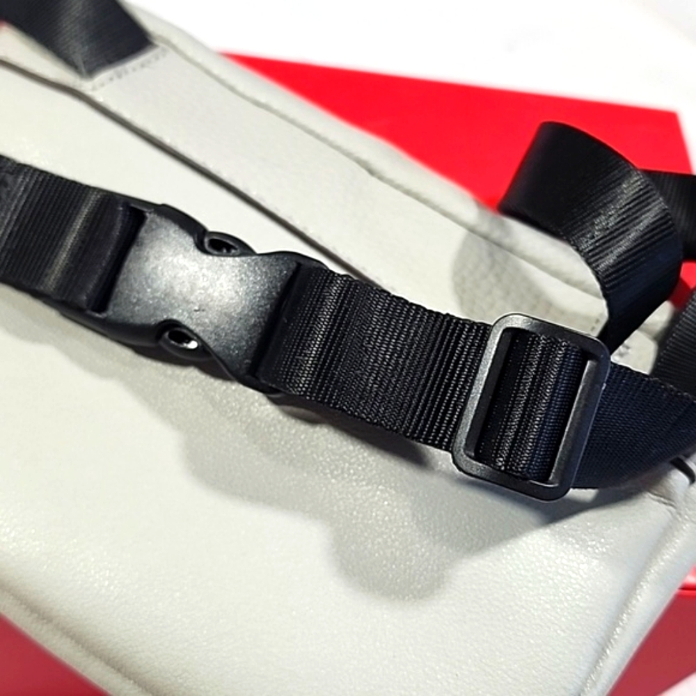 Juicy Couture BLANK CHECK Pebbled Belt Bag Fanny Pack - Picture 5 of 14